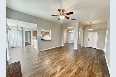 521 Woodlake Drive, Mcqueeney, TX 78123 - Photo 8