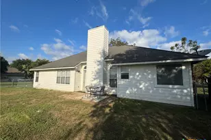 521 Woodlake Dr, Mcqueeney, TX 78123 - Photo 34