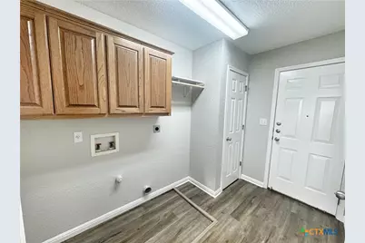 521 Woodlake Drive, Mcqueeney, TX 78123 - Photo 6