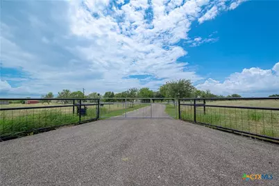 1919 Wetz Road, Marion, TX 78124 - Photo 42