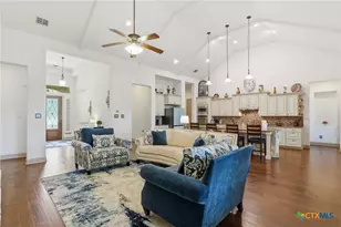 563 Solms Forest, New Braunfels, TX 78132 - Photo 8