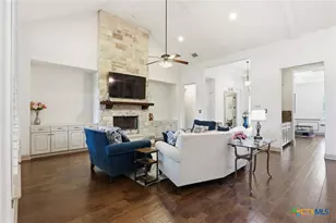 563 Solms Forest, New Braunfels, TX 78132 - Photo 2