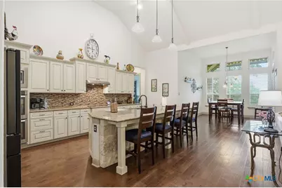 563 Solms Forest, New Braunfels, TX 78132 - Photo 4