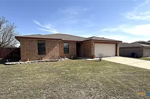 1117 Katelyn Cir, Copperas Cove, TX 76522 - Photo 2