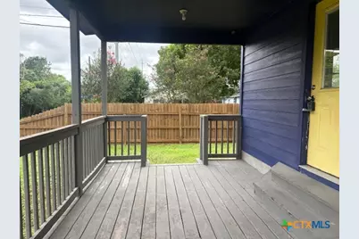 1017 W Nueces Street, Victoria, TX 77901 - Photo 12