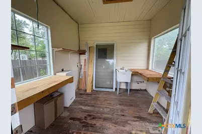 1017 W Nueces Street, Victoria, TX 77901 - Photo 16