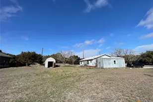 716 Persimmon Pass, Fischer, TX 78623 - Photo 4
