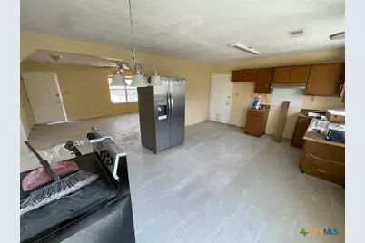 716 Persimmon Pass, Fischer, TX 78623 - Photo 2