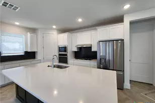1047 Lime Gruene, New Braunfels, TX 78130 - Photo 10