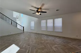 1047 Lime Gruene, New Braunfels, TX 78130 - Photo 6