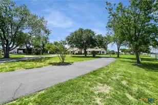 7 Brenda Ln, Round Rock, TX 78681 - Photo 4