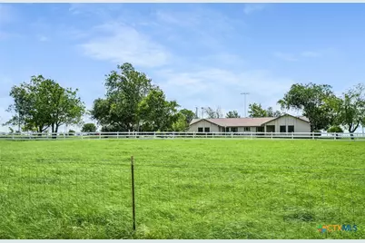 7 Brenda Lane, Round Rock, TX 78681 - Photo 2