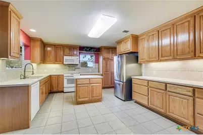 7 Brenda Lane, Round Rock, TX 78681 - Photo 6