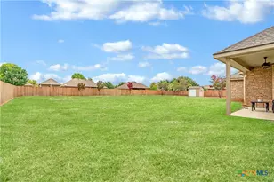 1446 Emily Ln, Seguin, TX 78155 - Photo 34