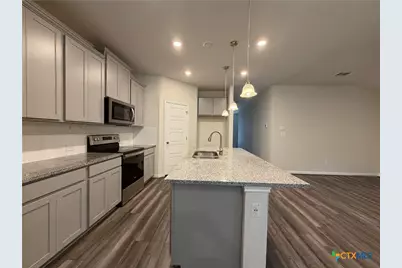 1250 Lennea, New Braunfels, TX 78130 - Photo 6