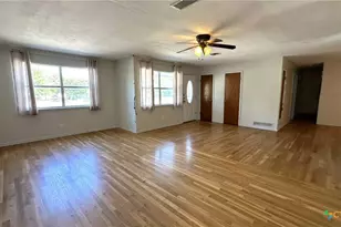 1102 S 27th St, Copperas Cove, TX 76522 - Photo 2