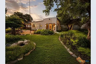 128 E Castlewood Drive, Marble Falls, TX 78654 - Photo 20