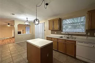 2312 Guy Cir, Copperas Cove, TX 76522 - Photo 8