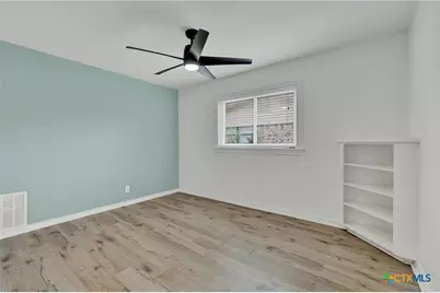 608 Creek Drive, New Braunfels, TX 78130 - Photo 18