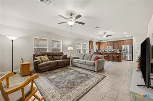 328 Lightcliff St, Hutto, TX 78634 - Photo 12