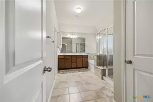 328 Lightcliff St, Hutto, TX 78634 - Photo 18