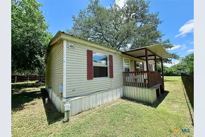 319 E Zipp Road, New Braunfels, TX 78130 - Photo 18