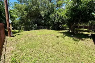 319 E Zipp Rd, New Braunfels, TX 78130 - Photo 20