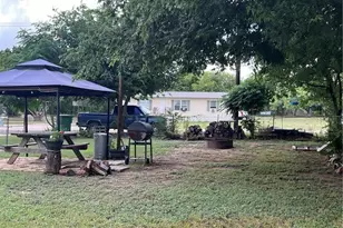 501 S 6th St, Lometa, TX 76853 - Photo 8