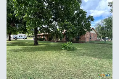 501 S 6th Street, Lometa, TX 76853 - Photo 10