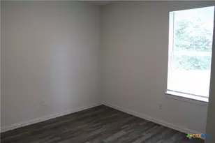 405 N 10th St, Temple, TX 76501 - Photo 14