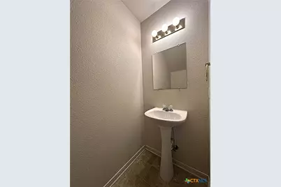 402 Veterans Avenue #C, Copperas Cove, TX 76522 - Photo 4