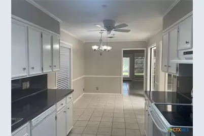 101 Rio Vista Drive, Victoria, TX 77904 - Photo 2