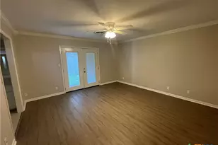 101 Rio Vista Dr, Victoria, TX 77904 - Photo 10