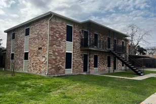 905 Simpson Rd, Victoria, TX 77904 - Photo 1