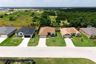 839 Liberty Park Dr, Belton, TX 76513 - Photo 4