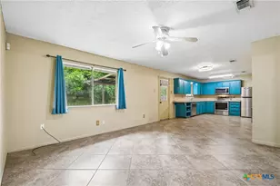 912 Edwards St, Copperas Cove, TX 76522 - Photo 8