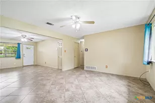 912 Edwards St, Copperas Cove, TX 76522 - Photo 6