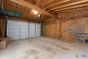7 River St, Prairie Lea, TX 78661 - Photo 28