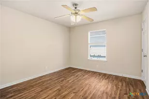 509 Roadrunner Ave, New Braunfels, TX 78130 - Photo 32