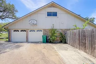 1802 Forest Hills Dr, Harker Heights, TX 76548 - Photo 2