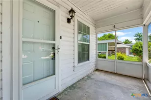 212 S 26th St, Temple, TX 76501 - Photo 2