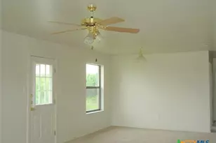 319 Janelle Dr, Copperas Cove, TX 76522 - Photo 2