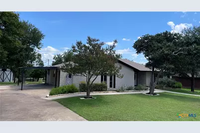 17 Oakmont Circle, Belton, TX 76513 - Photo 2