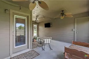491 Magnolia Wind, New Braunfels, TX 78130 - Photo 6