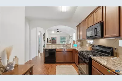 491 Magnolia Wind, New Braunfels, TX 78130 - Photo 14