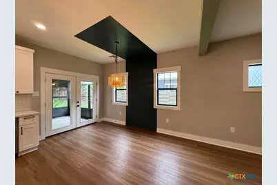 1704 N Washington Street, Victoria, TX 77901 - Photo 4