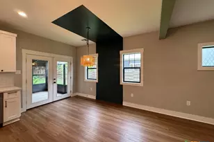 1704 N Washington St, Victoria, TX 77901 - Photo 4