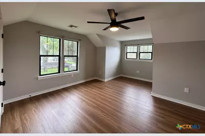 1704 N Washington Street, Victoria, TX 77901 - Photo 12