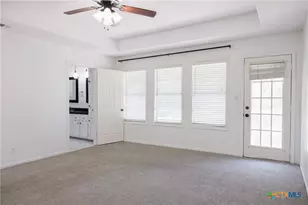 207 Champions Row, Victoria, TX 77904 - Photo 18