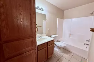 1035 Helen Dr, New Braunfels, TX 78130 - Photo 10